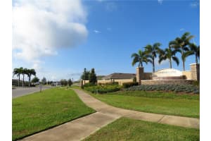 526 Noble Ave Davenport, FL 33837 Sold 06/02/23