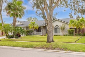 2759 MUSCATELLO STREET, ORLANDO, FL 32837 Sold 11/06/23