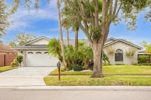 2759 MUSCATELLO STREET, ORLANDO, FL 32837 Sold 11/06/23