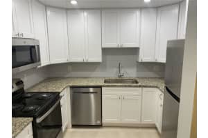 20 CORTEZ AVENUE, WINTER SPRINGS, FL 32708 Sold 10/04/24