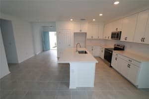 10040 LAST LIGHT GLEN, PARRISH, FL 34219 Sold 10/22/24