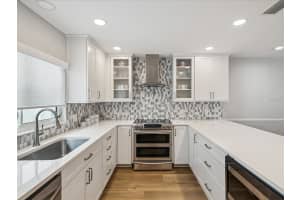 11755 5TH STREET, TREASURE ISLAND, FL 33706 Sold 02/13/25