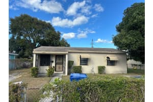 376 15TH STREET, RIVIERA BEACH, FL 33404 Sold 01/10/25