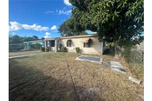376 15TH STREET, RIVIERA BEACH, FL 33404 Sold 01/10/25