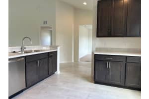 422 CENTRAL AVENUE, FROSTPROOF, FL 33843 - MLS#MFRR4908622
