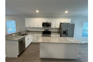 412 AVENUE M NE, WINTER HAVEN, FL 33881 Sold 05/14/25
