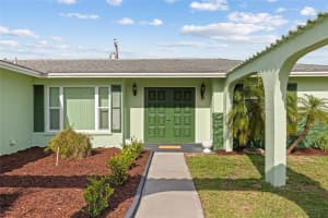2241 BLACKWOOD DRIVE, VENICE, FL 34293 Sold 05/28/25