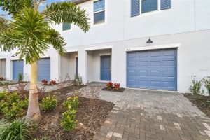 5421 TRIPOLI DRIVE, PALMETTO, FL 34221 Sold 05/09/25