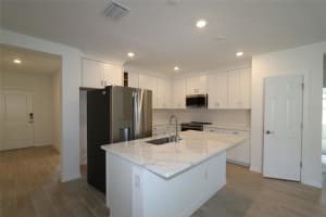 9848 LAST LIGHT GLEN, PARRISH, FL 34219 Sold 05/31/25