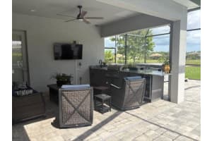 16617 5TH AVENUE, BRADENTON, FL 34212 - MLS#MFRR4909419