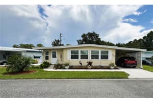 121 Pyracantha Ln, LEESBURG