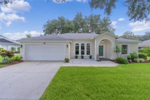 5548 Grove Mnr, LADY LAKE