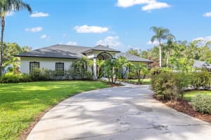 2424 EWELL ROAD, LAKELAND, FL 33811 - MLS#MFRR4909674