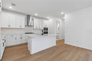 8103 SEAFLOWER PARKWAY, BRADENTON, FL 34210 - MLS#MFRR4909734