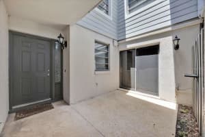 5224 CYPRESS CREEK DRIVE, ORLANDO, FL 32811 - MLS#MFRR4909753