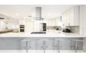 16546 7th St Montverde, FL 34756 - Off Market