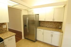 5629 WESTWIND LANE, SARASOTA, FL 34231 - MLS#MFRR4909775