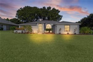 5252 Grove Mnr, LADY LAKE