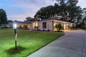 5252 GROVE MANOR, LADY LAKE, FL 32159 - MLS#MFRR4909778