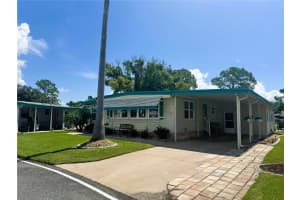 136 DOGWOOD TRAIL, LEESBURG, FL 34748 - MLS#MFRR4909786