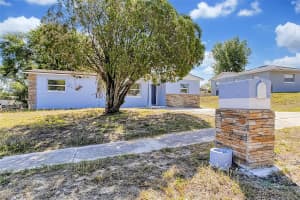 801 4TH STREET, HAINES CITY, FL 33844 - MLS#MFRR4909800
