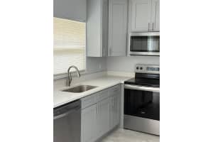 8 ALGIERS AVENUE, WINTER SPRINGS, FL 32708 - MLS#MFRR4909873