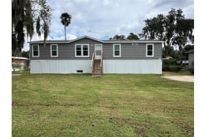 55744 HOLIDAY CIRCLE, ASTOR, FL 32102 - MLS#MFRR4909892
