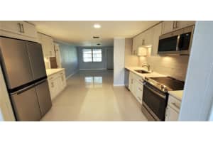 5529 NUTMEG AVENUE, SARASOTA, FL 34231 - MLS#MFRR4909922