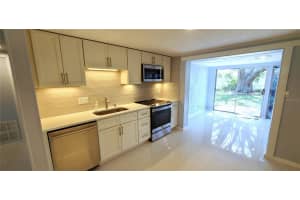 5529 NUTMEG AVENUE, SARASOTA, FL 34231 - MLS#MFRR4909922
