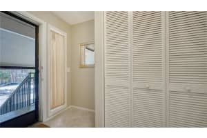 5649 SUMMER SIDE LANE, SARASOTA, FL 34231 - MLS#MFRR4909979