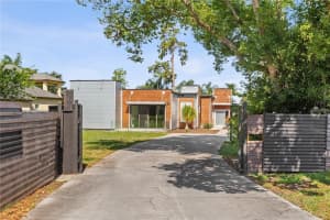 11734 LAKE WILLIS DRIVE, ORLANDO, FL 32821 - MLS#MFRR4910013