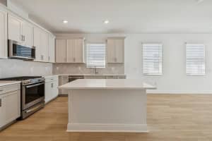 8119 NEWBERRY AVENUE, BRADENTON, FL 34211 - MLS#MFRR4910111