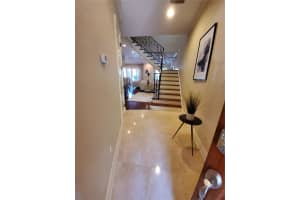 MLS# MFRR4910146, Tampa, Florida 33611