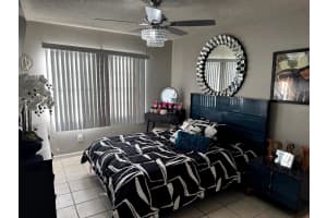 5610 CLEARVIEW DRIVE, ORLANDO, FL 32819 - MLS#MFRR4910299