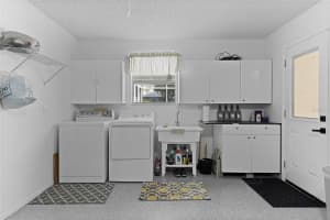 1411 JUAREZ PLACE, LADY LAKE, FL 32159 - MLS#MFRR4910370