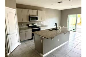 1304 Sugarwood St Davenport, FL 33837 - Off Market