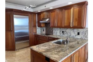 3060 GRAND BAY BOULEVARD, LONGBOAT KEY, FL 34228 - MLS#MFRR4910478