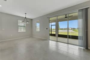 5210 GROVE MILL LOOP, LAKEWOOD RANCH, FL 34211 - MLS#MFRR4910550