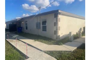 512 VALENCIA STREET, SEBRING, FL 33870 - MLS#MFRR4910567