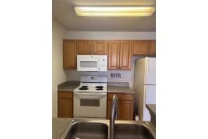 11811 ESTATES CLUB DRIVE, ORLANDO, FL 32825 - MLS#MFRR4910752