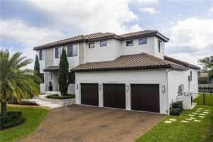 2060 ILLINOIS AVENUE, ST PETERSBURG, FL 33703 - MLS#MFRR4910850