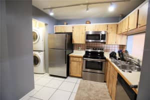 5208 VIA HACIENDA CIRCLE, ORLANDO, FL 32839 - MLS#MFRR4910862