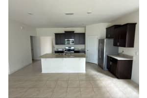 7604 OAKMOSS LOOP, DAVENPORT, FL 33837 - MLS#MFRR4911005
