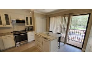 6110 COUNTRY CLUB WAY, SARASOTA, FL 34243 - MLS#MFRR4911032