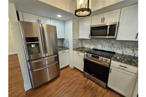 659 JEFFERSON AVENUE, SARASOTA, FL 34237 - MLS#MFRR4911133