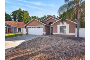 344 LAKE SHORE PARKWAY, DAVENPORT, FL 33896 - MLS#MFRR4911158