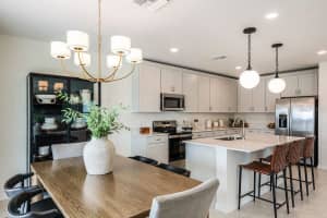 9617 VIBRANT LANE, VENICE, FL 34292 - MLS#MFRR4911446