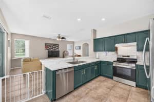 2232 WINDCREST LAKE CIRCLE, ORLANDO, FL 32824 - MLS#MFRR4911490