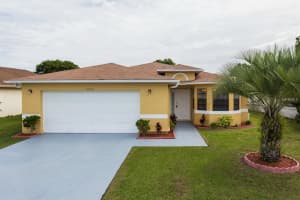 2742 Montego Bay Blvd, Kissimmee, FL 34746, Sold 08/19/15