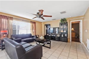 2705 Big Timber Dr, Kissimmee, FL 34758, Sold 10/24/16